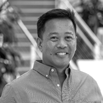 Headshot of Dennis Manalo