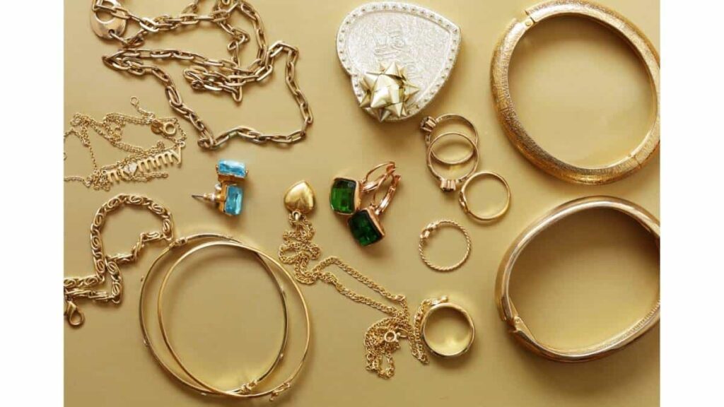 Cara Mengetahui Perhiasan Emas Asli dan Palsu