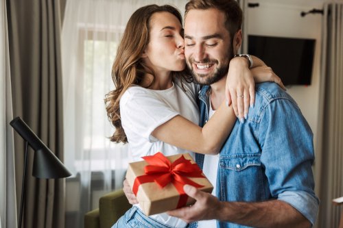 Ide Hadiah Ulang Tahun Untuk Suami Tersayang